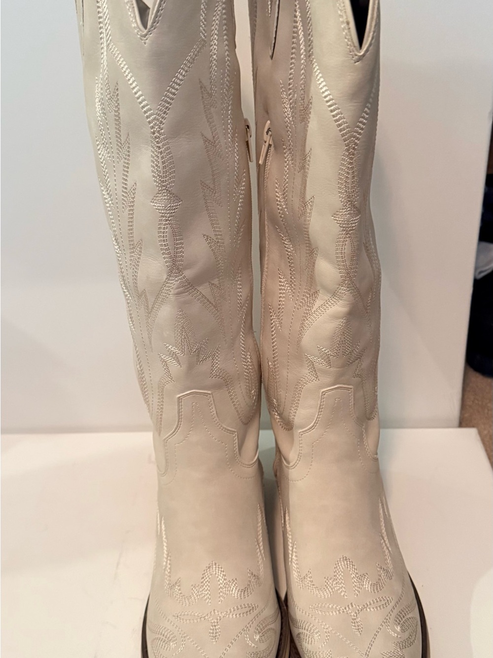 Women's Cream Embroidered Western Knee-High Boots Red Wing Size 10